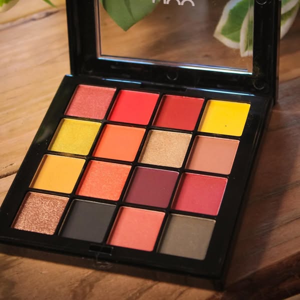 NYX Eyeshadow Palette – 16 Bold Shades for Day & Night (UAE)